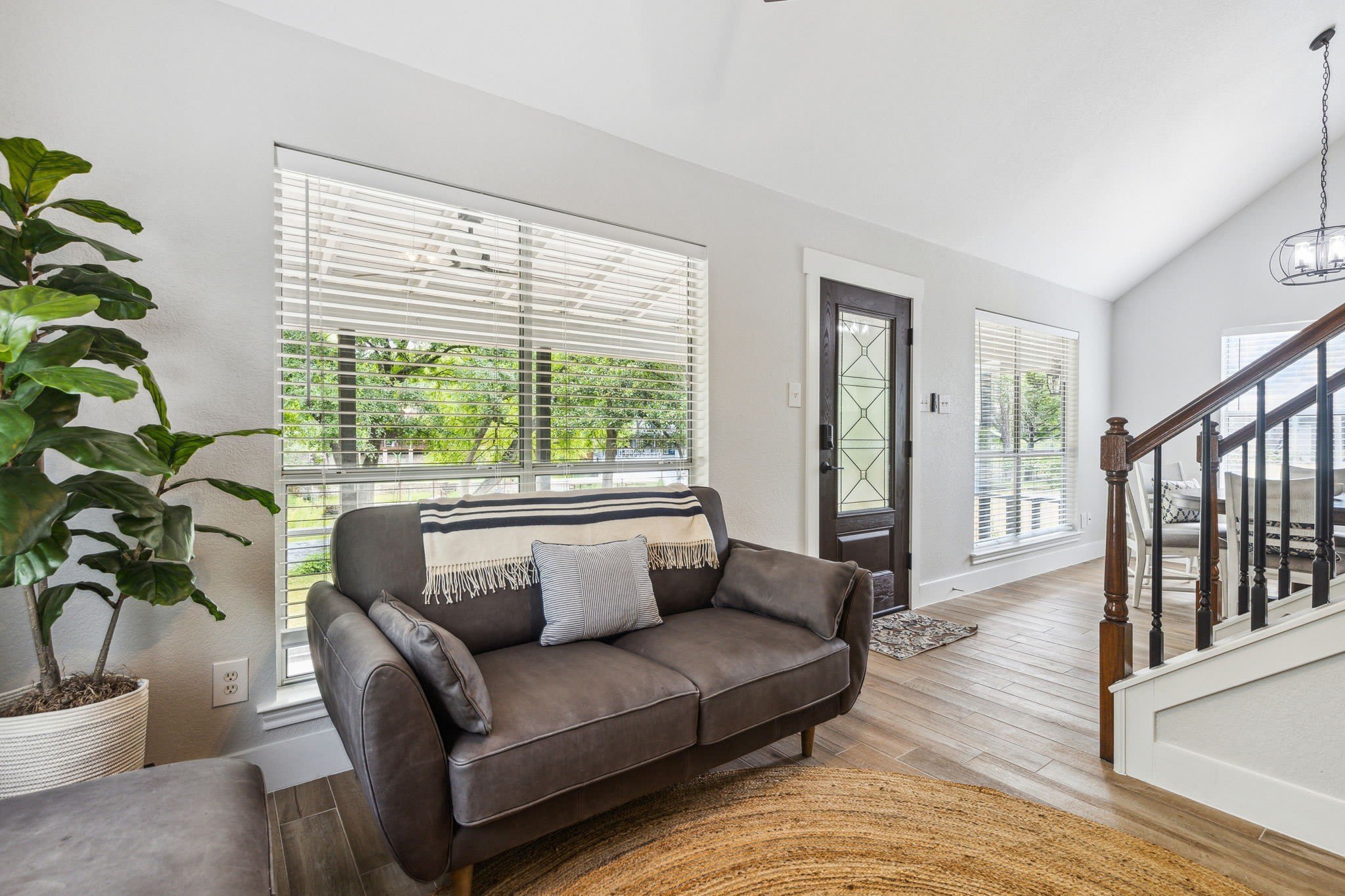 2545 Forest Park – photo 1