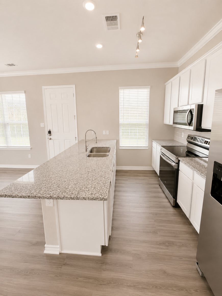 441 Northwood Dr. – photo 3