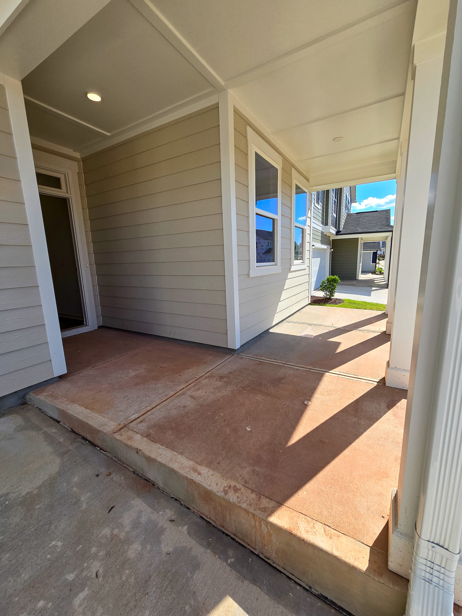 1544 Underbrush Dr – photo 2