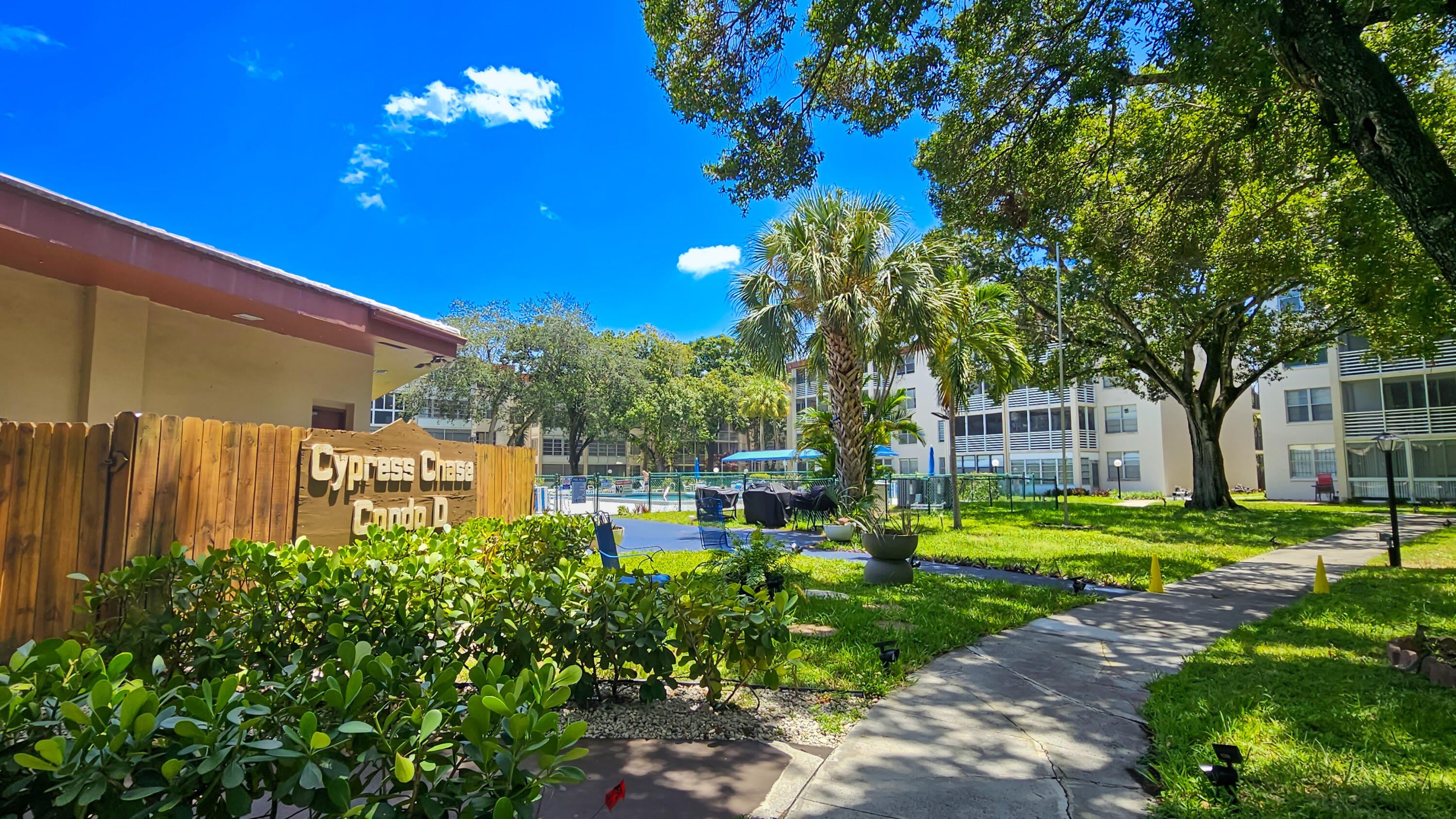 2650 NW 49th Avenue – photo 1