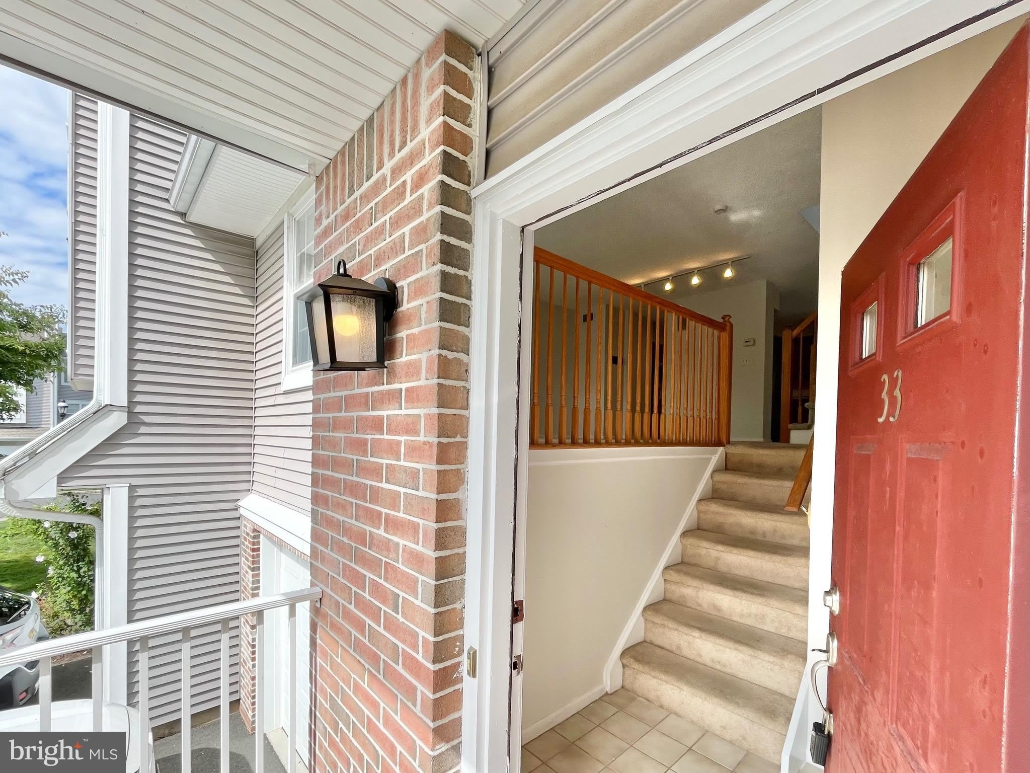 33 KETLEY Place – photo 2