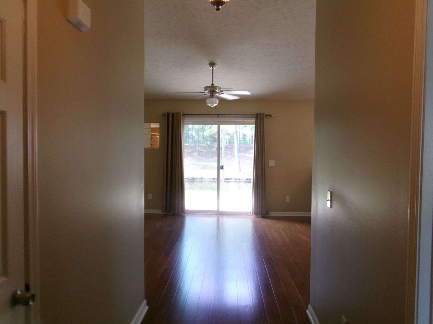 3 bedroom home in Walker Woods – photo 2