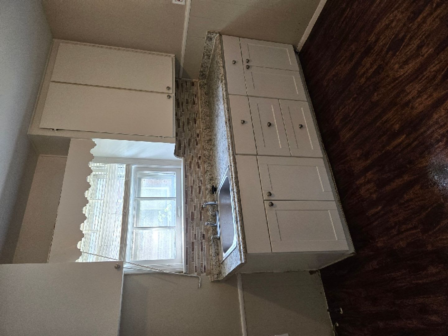 Beautiful 2 Bedroom 1 Bathroom In Redford Township! – photo 5