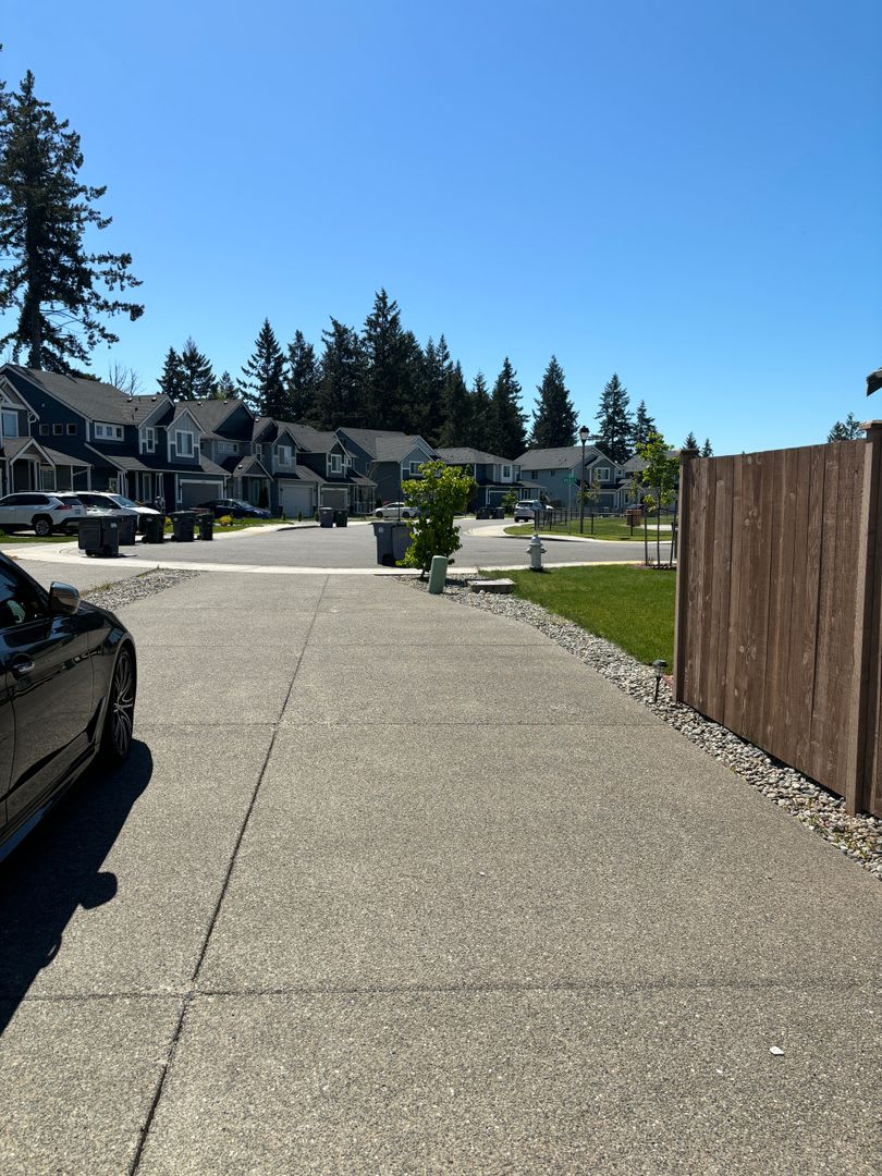 Spacious 3 Story Spanaway Home For Rent! – photo 3