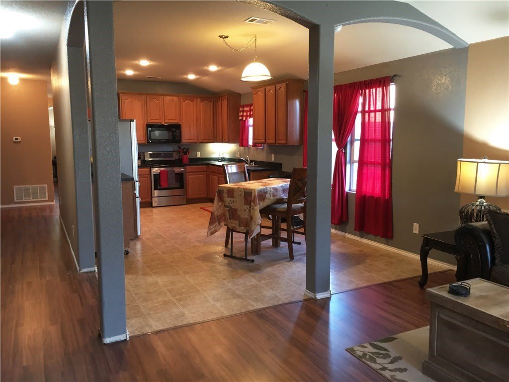 584 Arthur Drive – photo 5