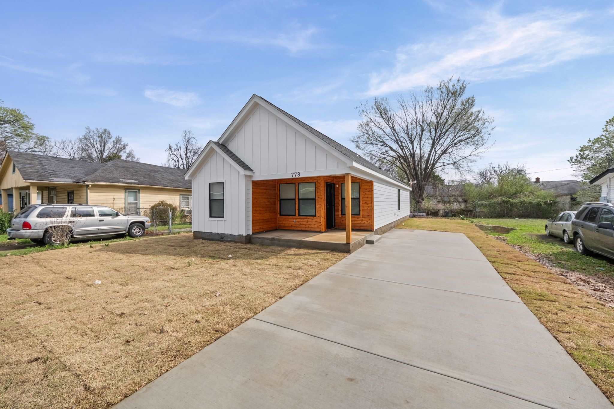 778 Hanley St – photo 2