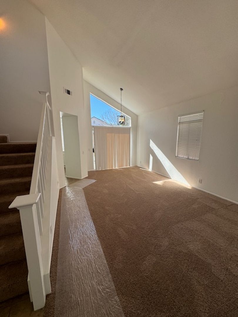 Don't miss out on this 4 bedroom home ready for rent. – photo 3