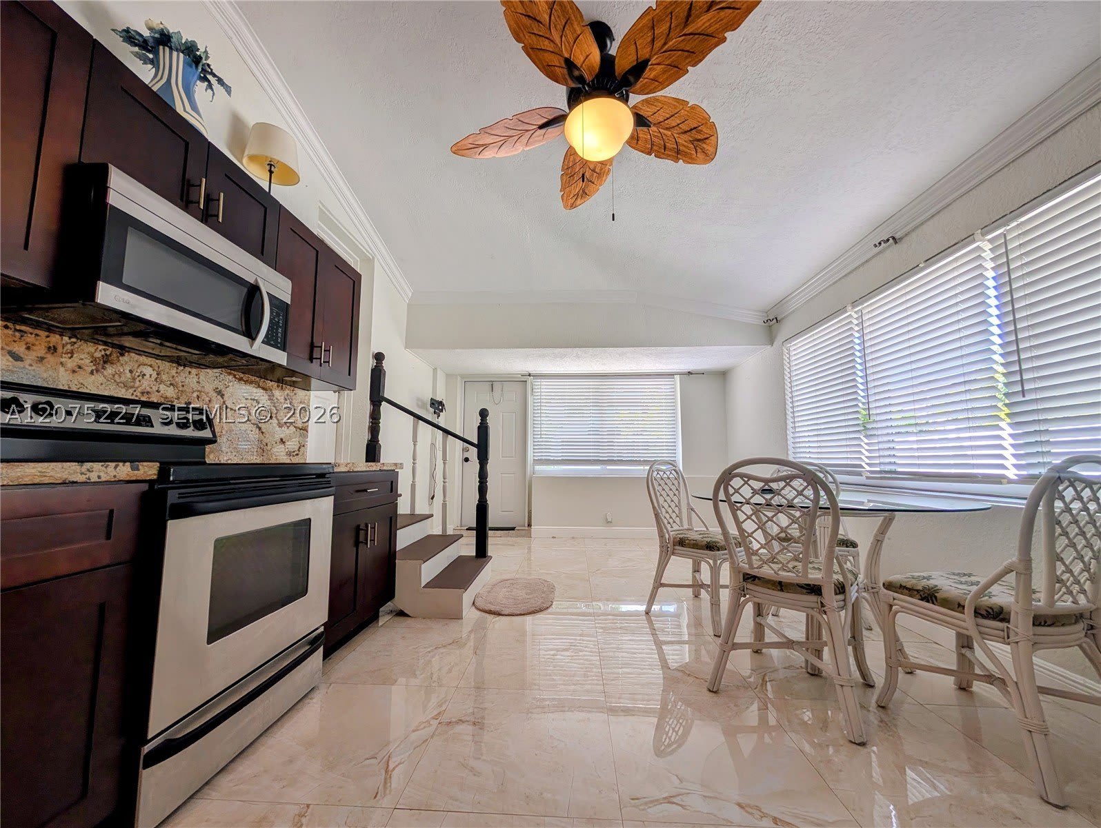 3221 NE 7th St – photo 4
