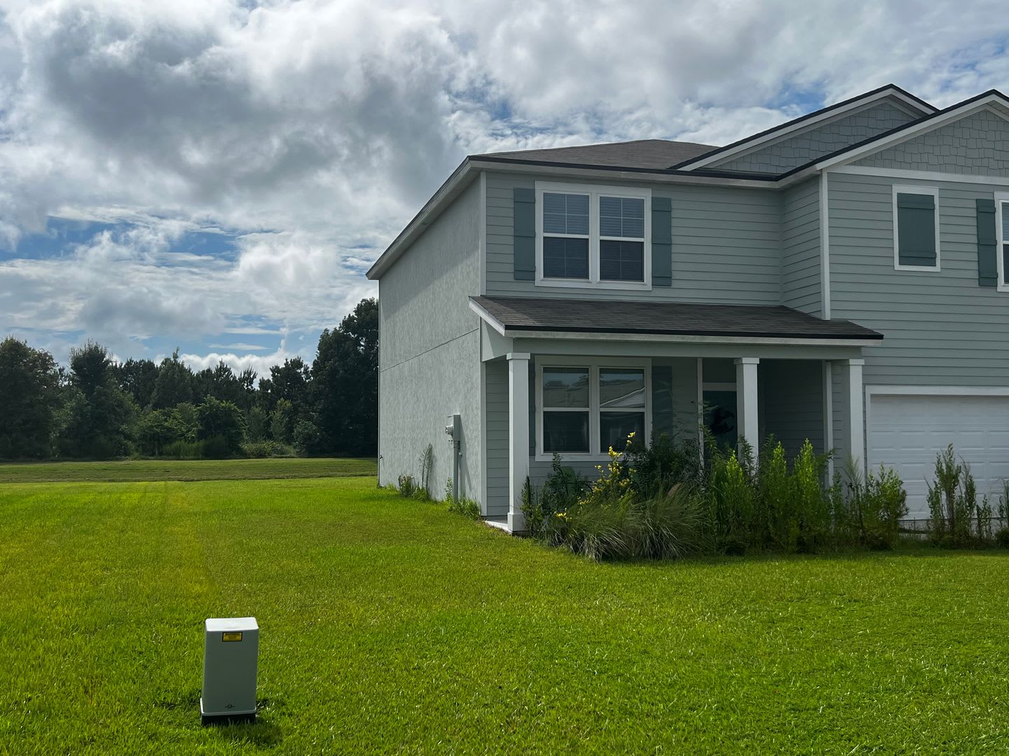 Large Almost New 5 Bedroom Home In The Arbors – photo 3