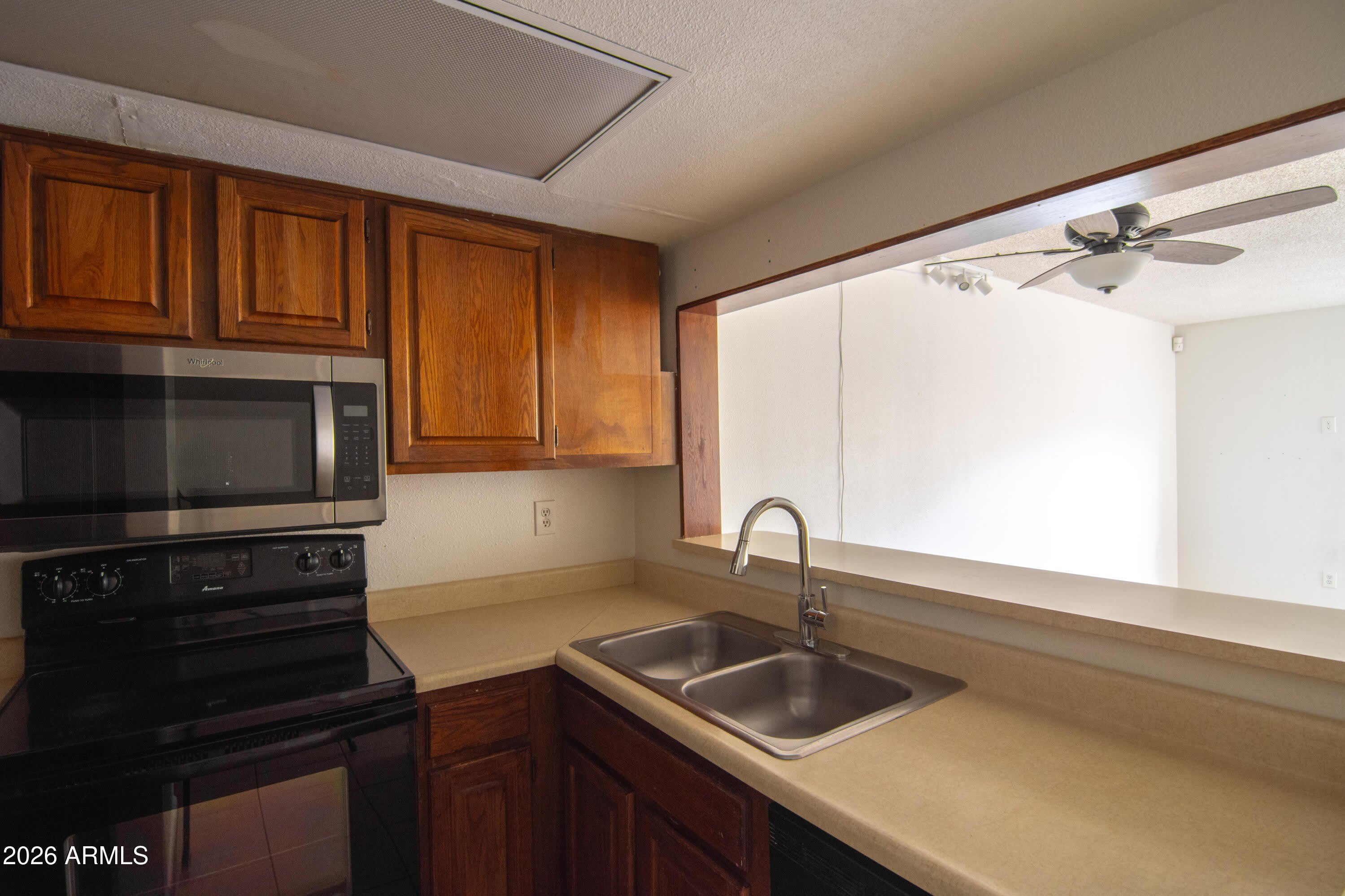 4221 E Almeria Road – photo 2
