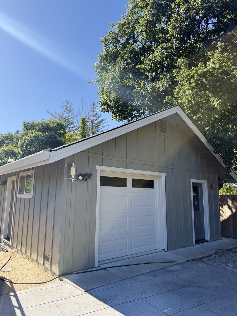 1 Bedroom 1 Bathroom Detached ADU with A/C and all utilities included – photo 1