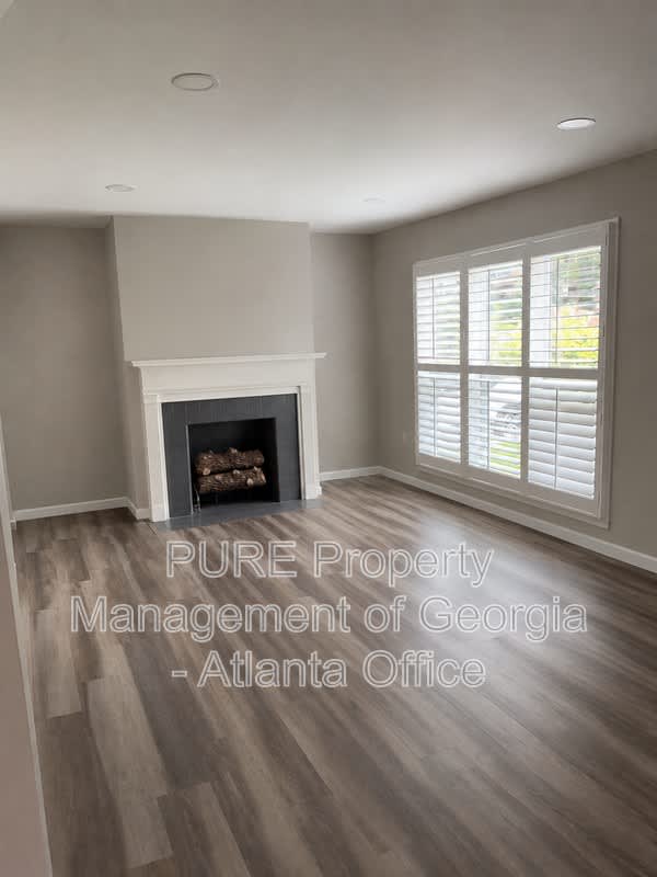 1880 Dorsey Ave – photo 3