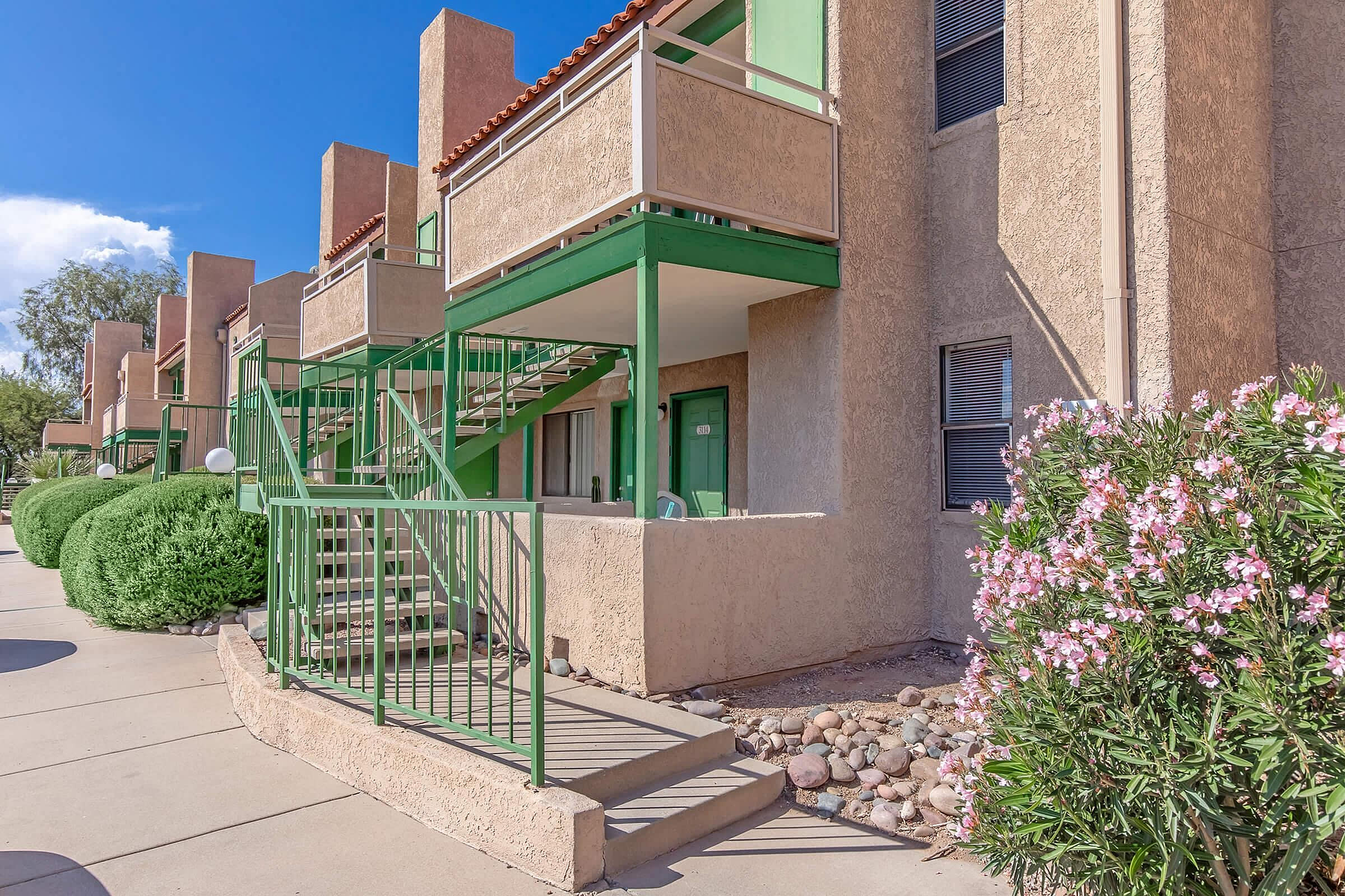 Broadmoor Apartments – photo 4