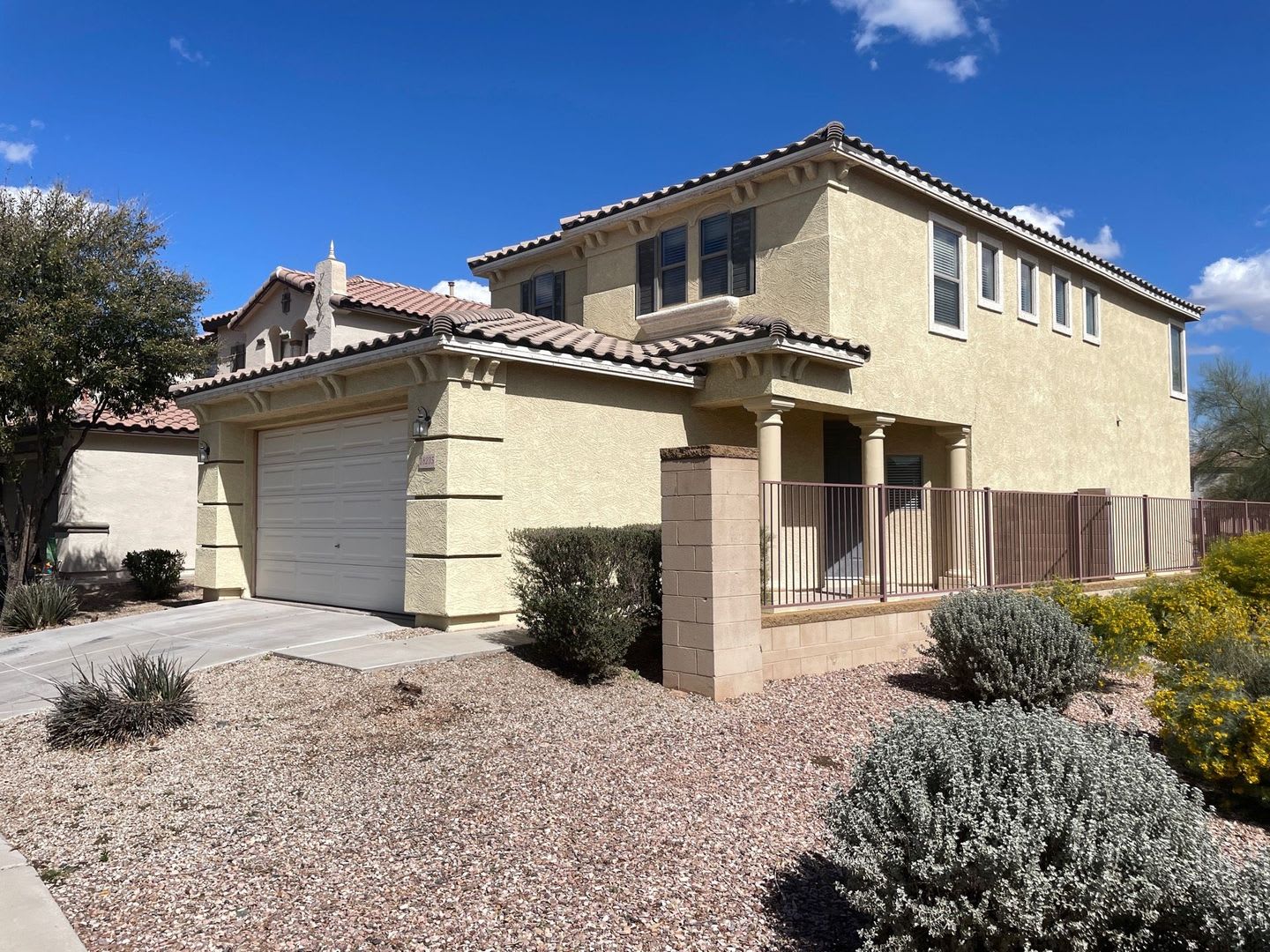 Premium Lot! 3 bed, 2.5 bath, Community Pool – photo 1