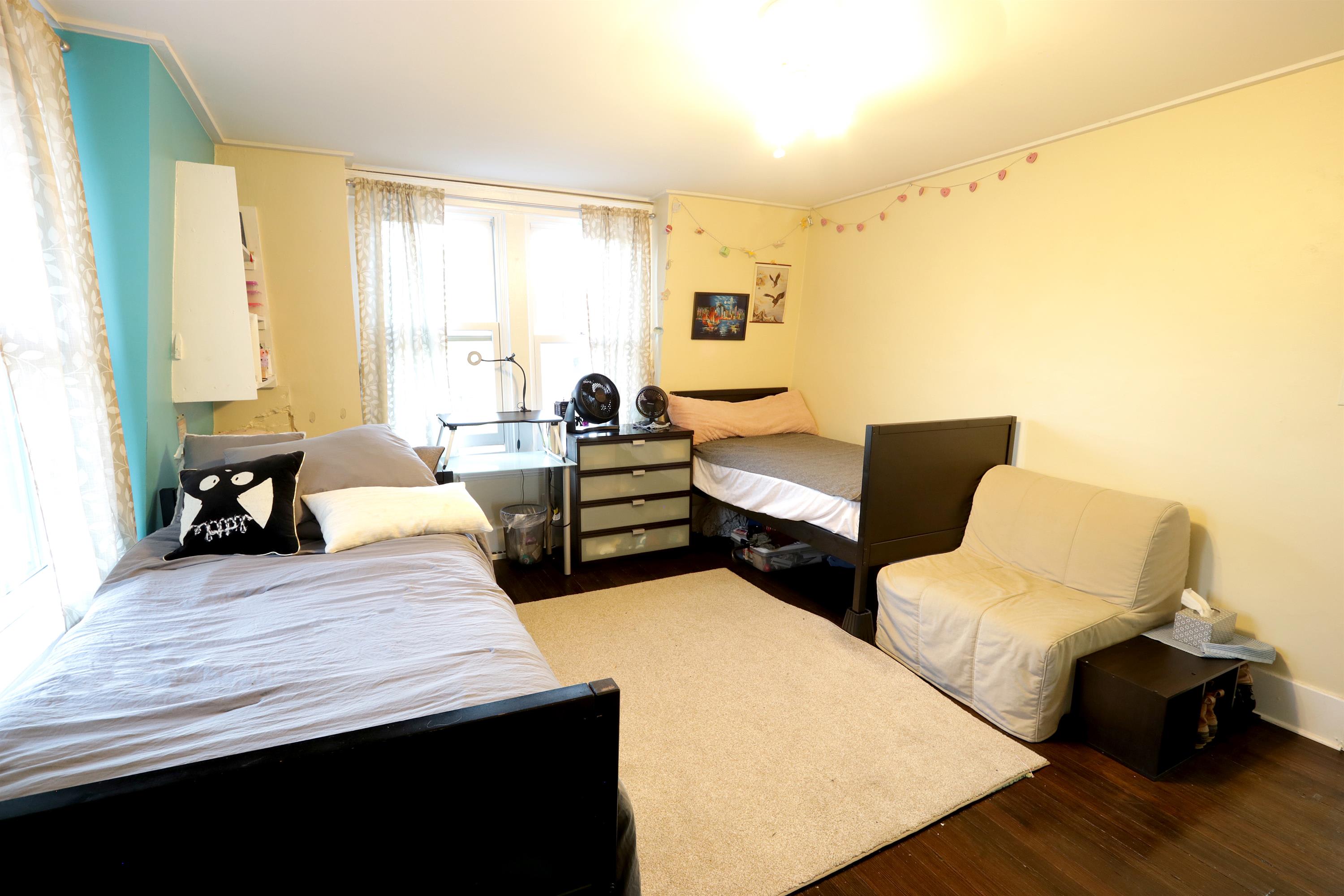 244 East Nittany Ave Single Bed – photo 2
