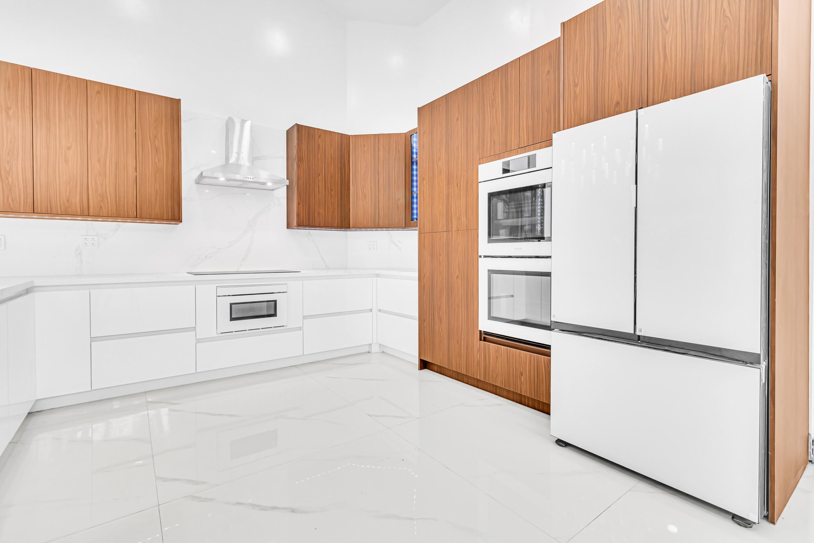 5740 SW 33rd Terrace – photo 2