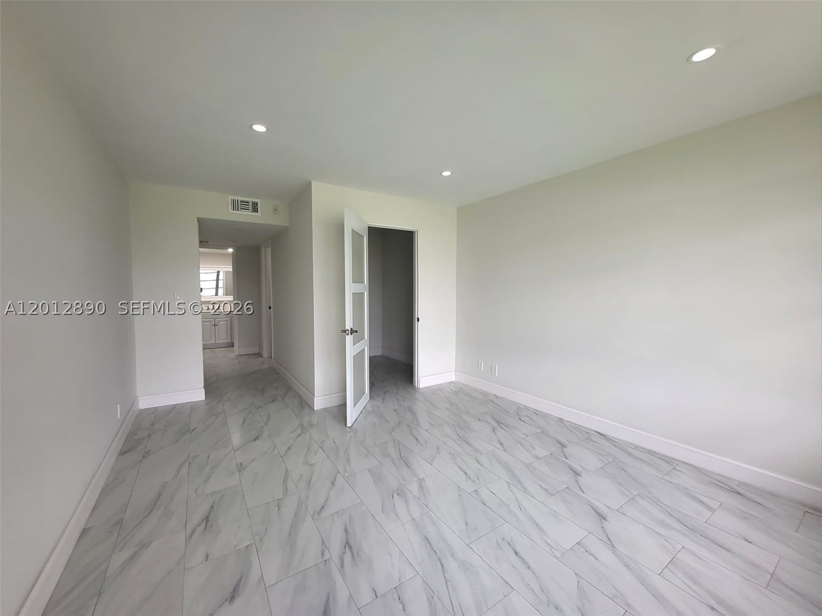903 Cypress Ter – photo 2