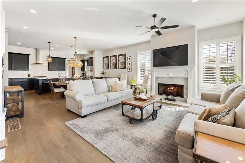 357 S Esplanade – photo 2