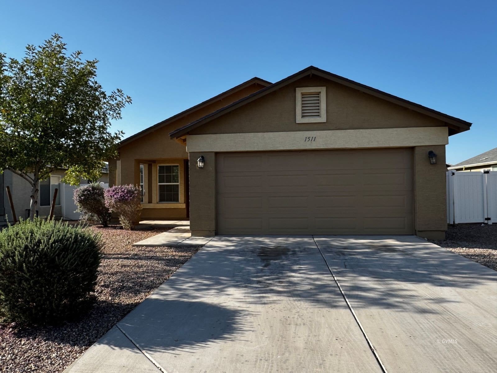 1511 E Stratford Dr – photo 1