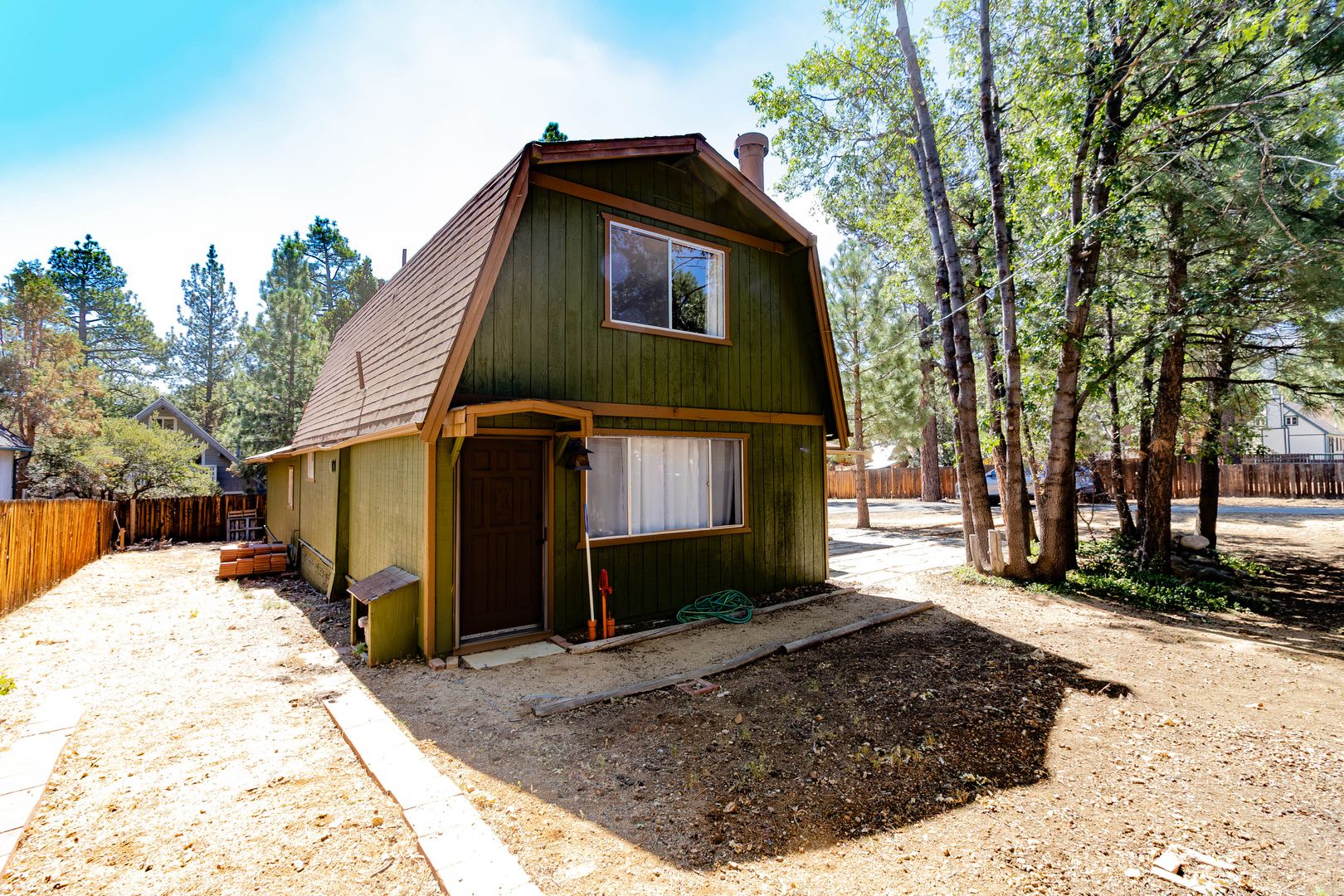 Cute Spacious Gambrel in Sugarloaf with Garage – photo 4
