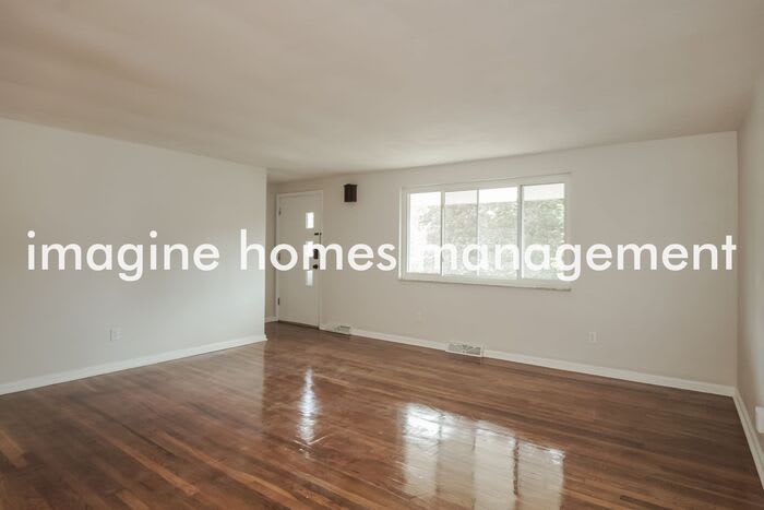 10503 Roseway Boulevard – photo 3