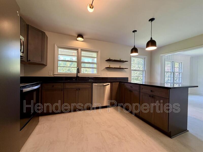 6432 Woodland Cr – photo 3