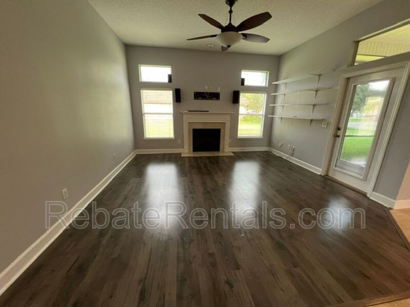 200 Joseph Lake Ct – photo 5