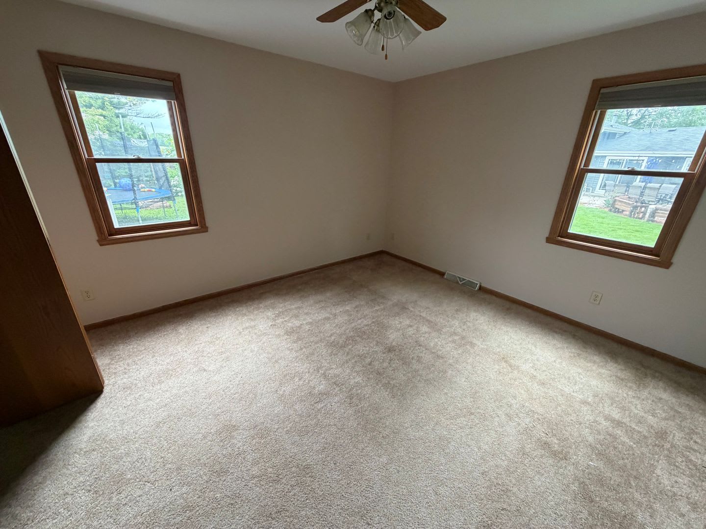 1505 Oxford Lane – photo 5