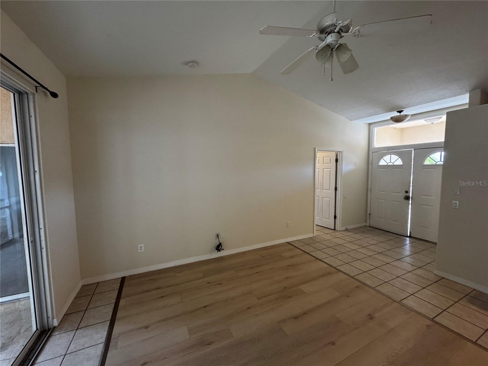 8234 MOSSBORGER Avenue – photo 3