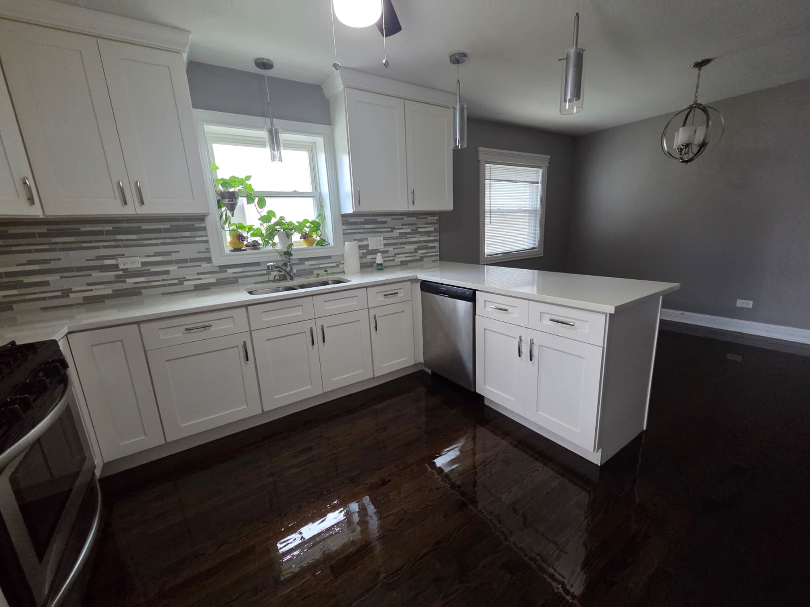 9825 South Albany Avenue – photo 3
