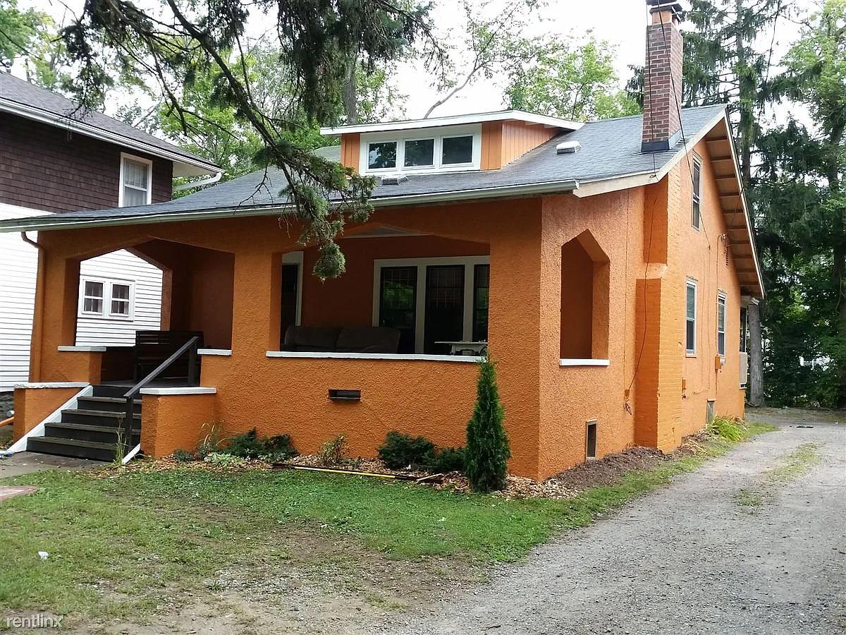 910 Dewey – photo 1