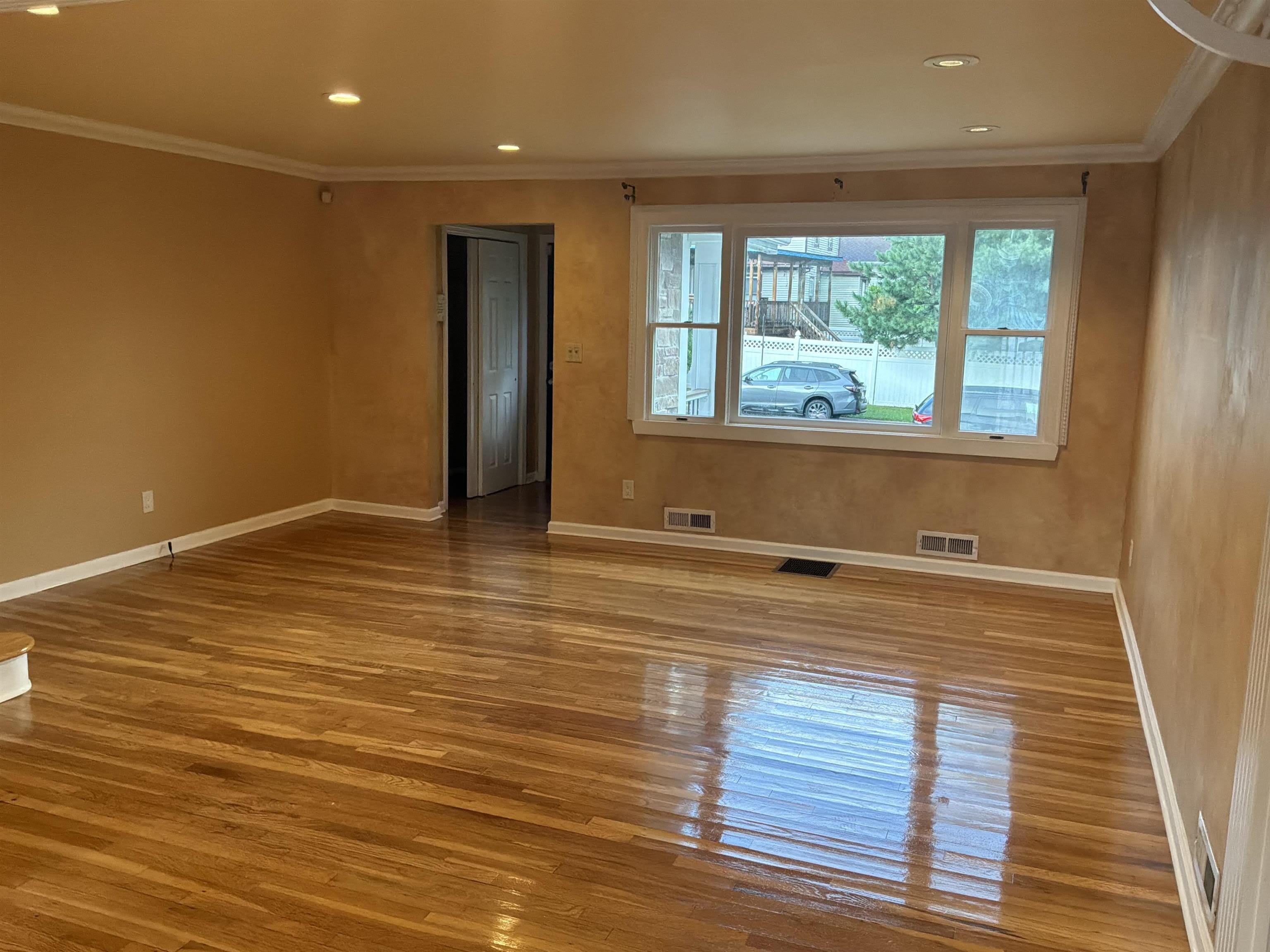 2837 MYRTLE TERRACE – photo 2