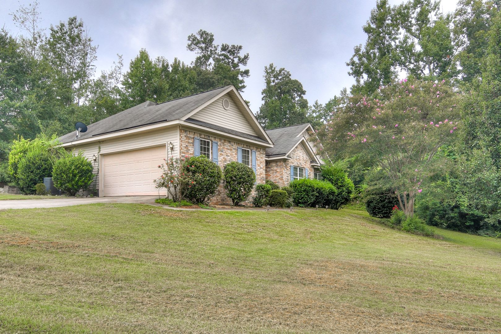 3 Bedroom 2 Bathroom Home in Grovetown – photo 3