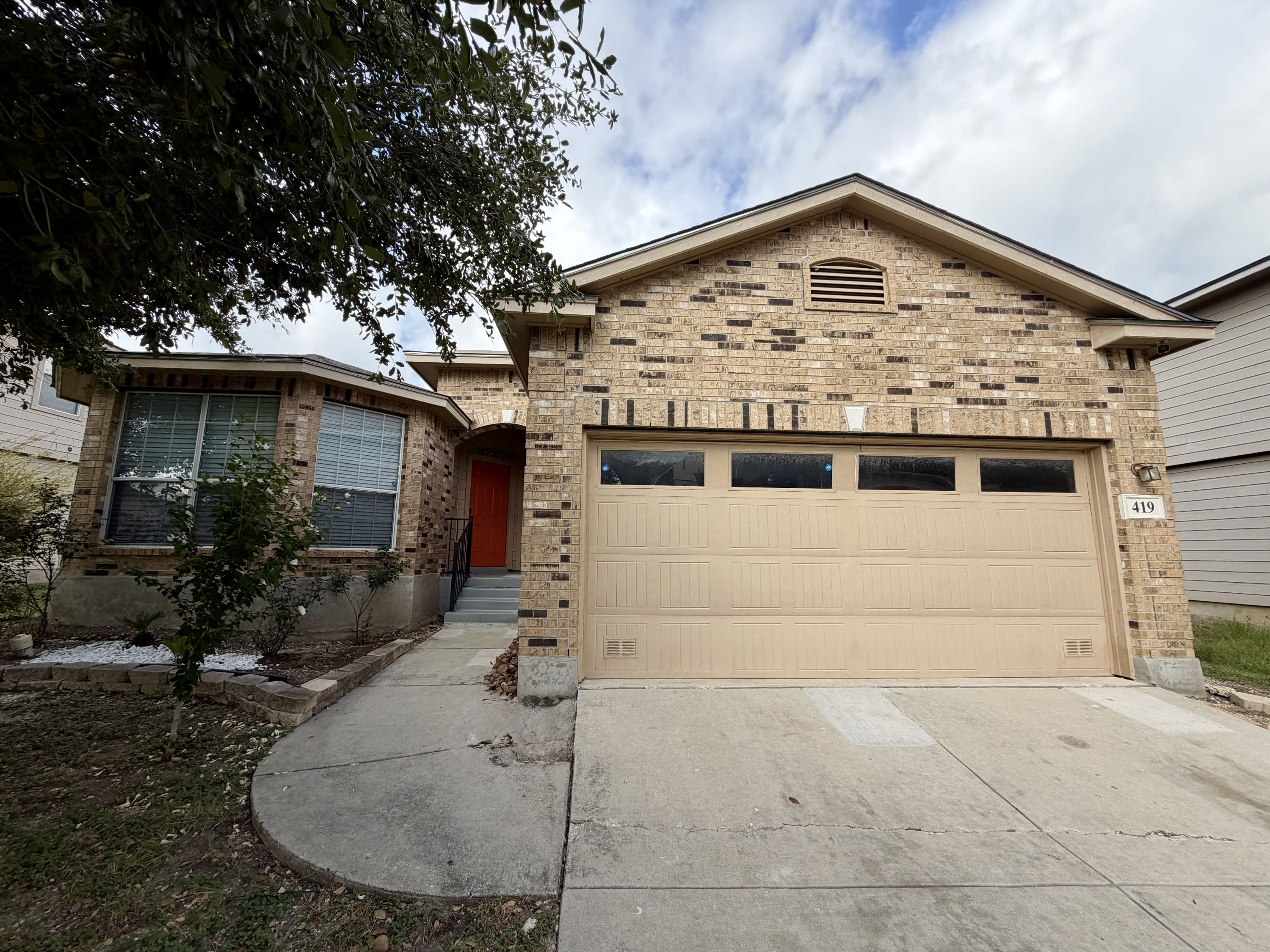 419 Dolly Drive – photo 1