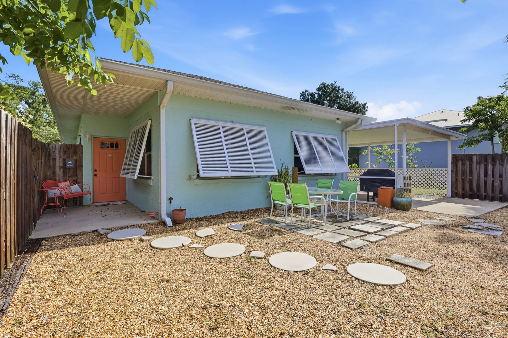 Home for rent – photo 2