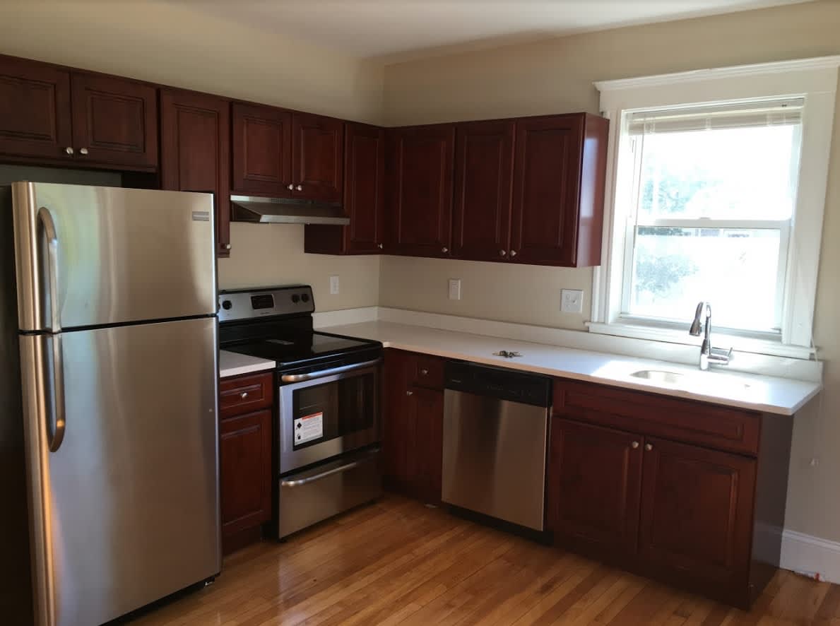 295 Washington St – photo 1