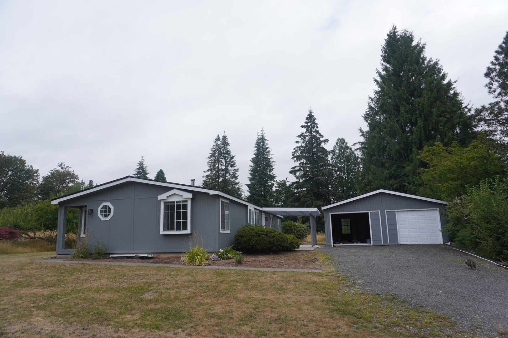 Remodeled Ridgefield Manufactured Home for Lease w/ Detached Garage – photo 2