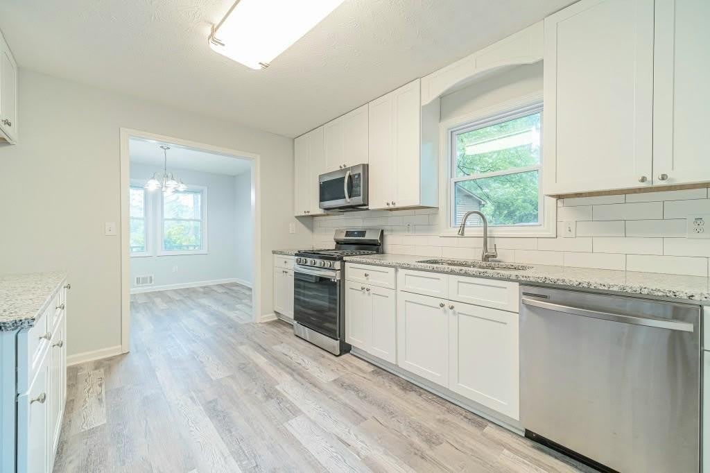 325 Little Rock Court – photo 5