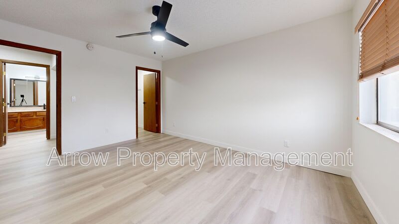 203 E Arbor-108F – photo 3