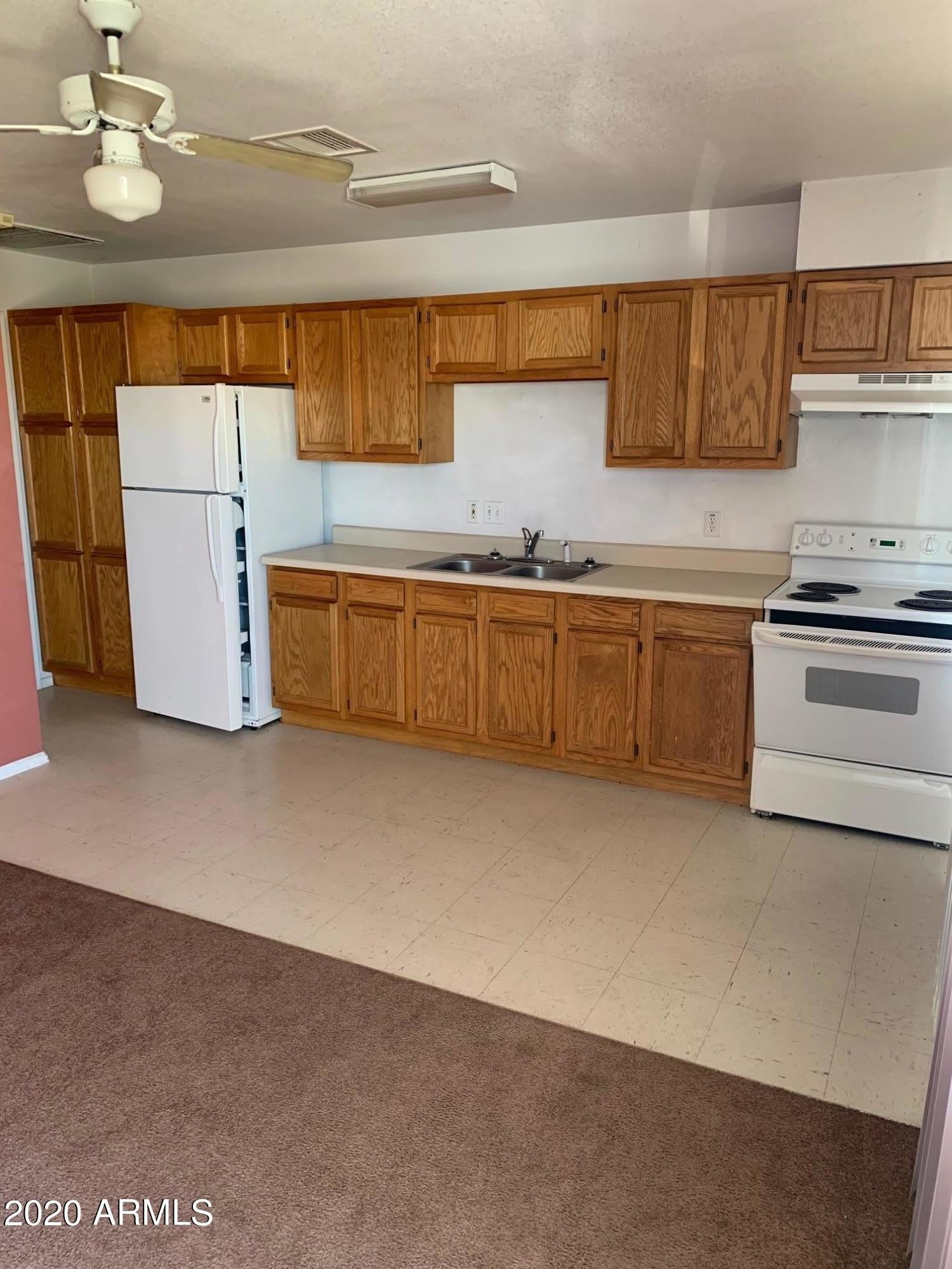 4015 N Montezuma Drive – photo 2
