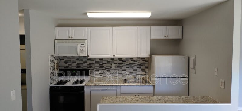 7617 Fontainebleau Dr – photo 1