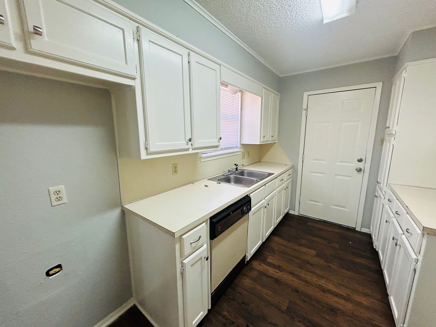 324 Mill Creek Circle – photo 4