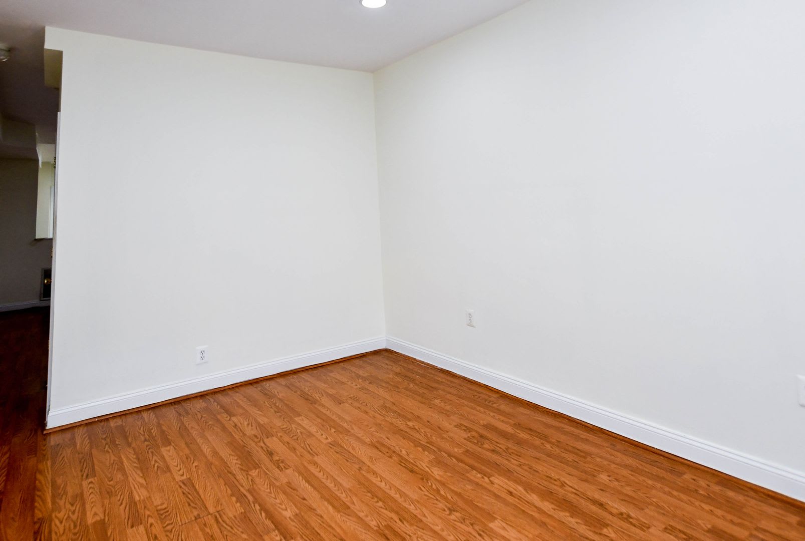 Beautiful 3 Bedrooms 2 Full Bath Townhome H Street Corridor Union Market – photo 4