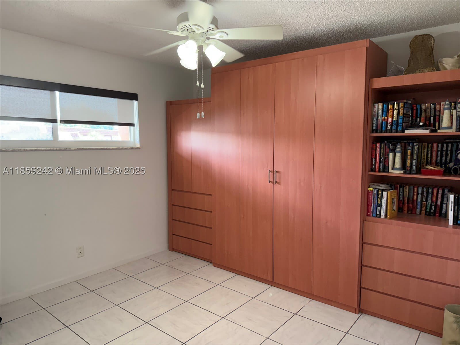 8981 S Hollybrook Blvd – photo 4