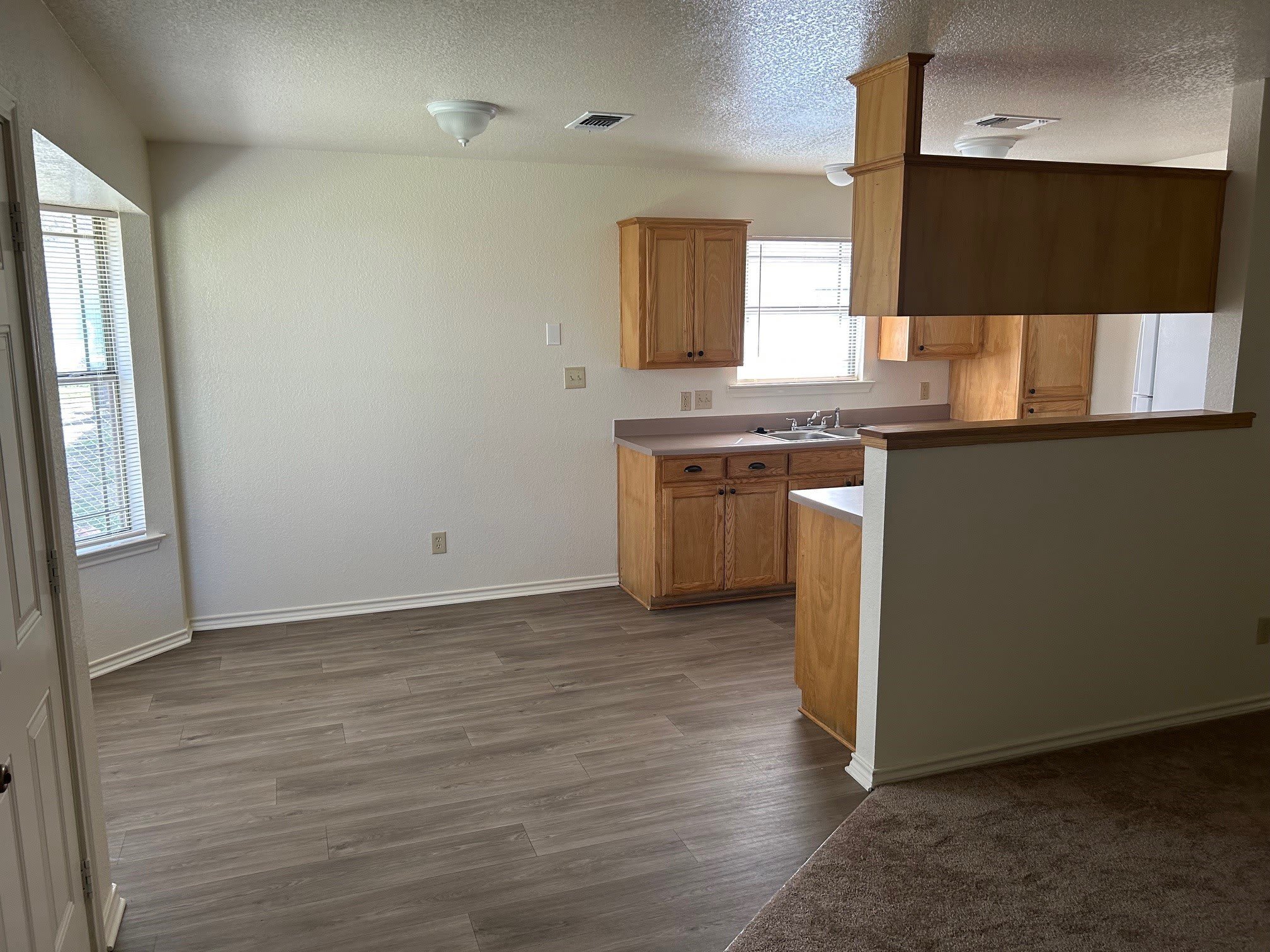 1405 Cherry – photo 2