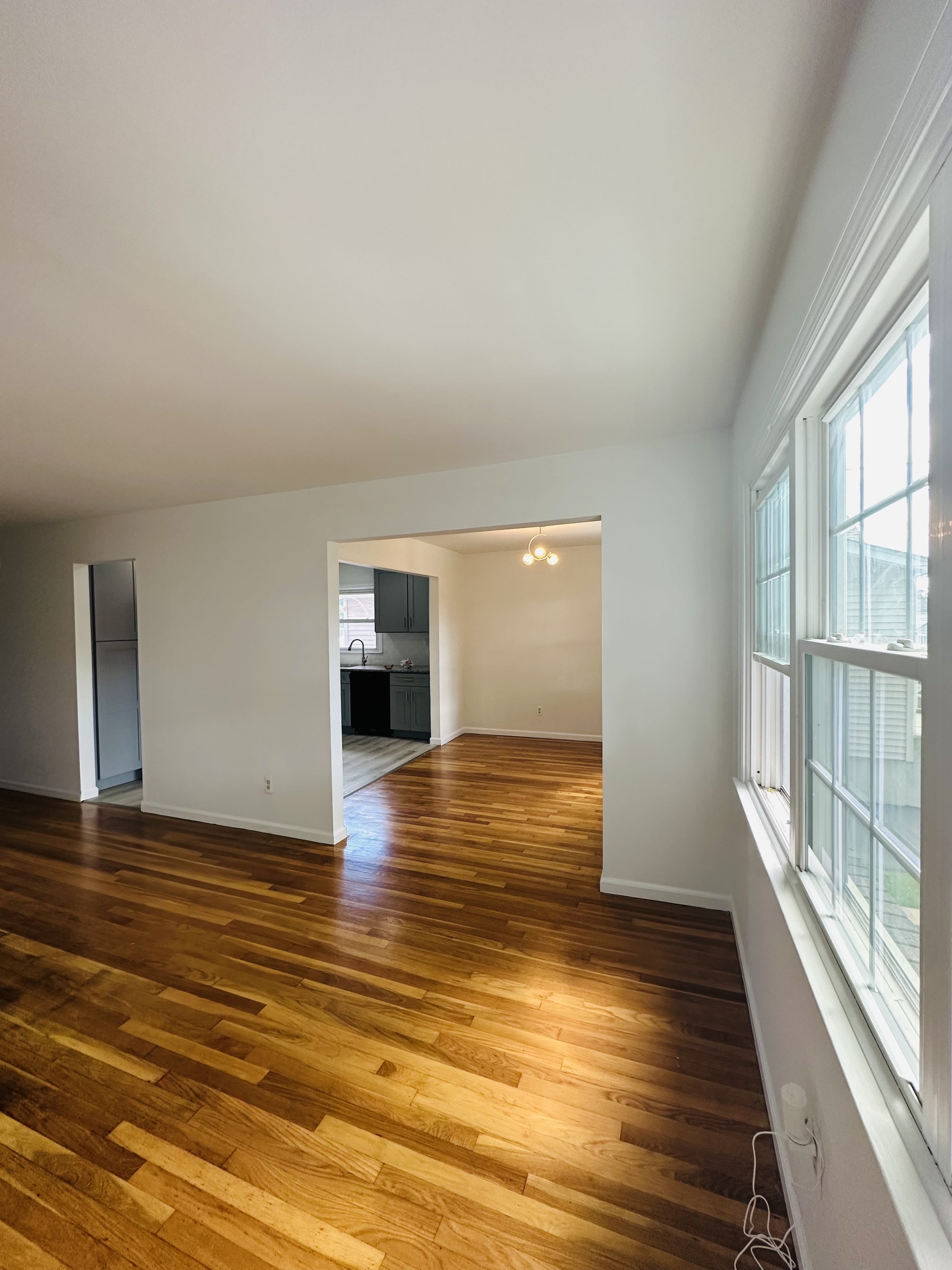 530 Bernard Avenue – photo 2