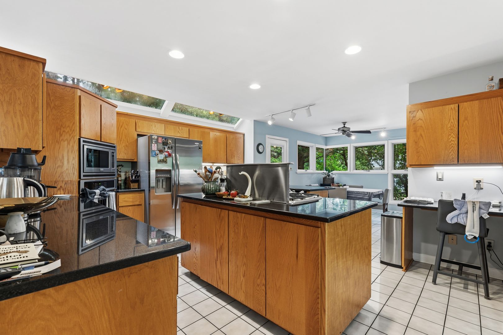 Contemporary 4bd/3.5ba Near Hope Valley + Home Equidistant to Downtown Durham & Chapel Hill! – photo 4