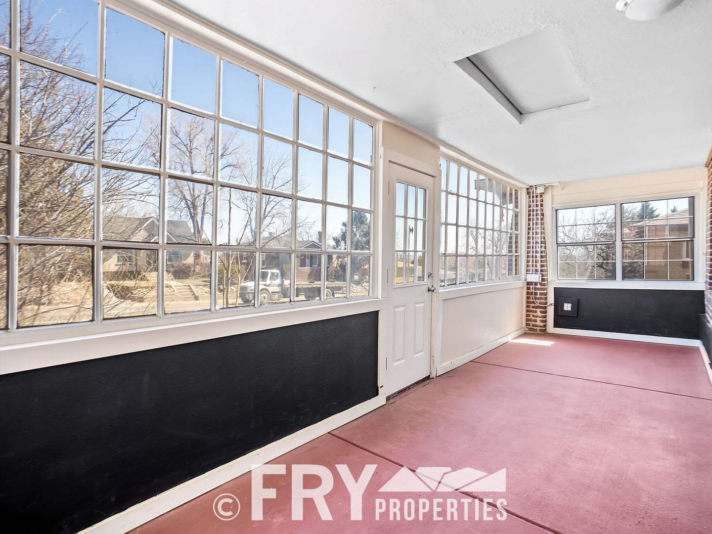 Updated Home Near Highlands and Edgewater – photo 4