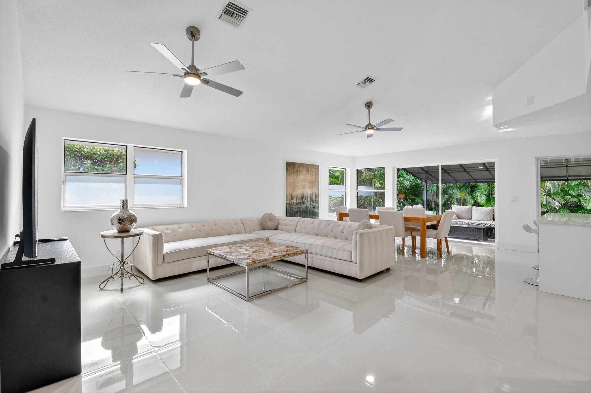 2218 NW 52nd Street – photo 4