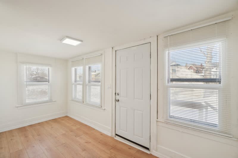 7350 Globe Street – photo 3